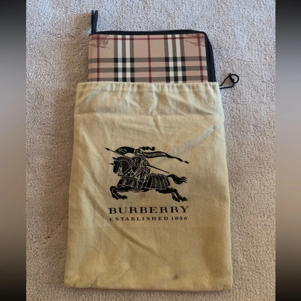 Burberry Haymarket Check IPad Case
